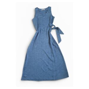 Vestido vaquero con lazo